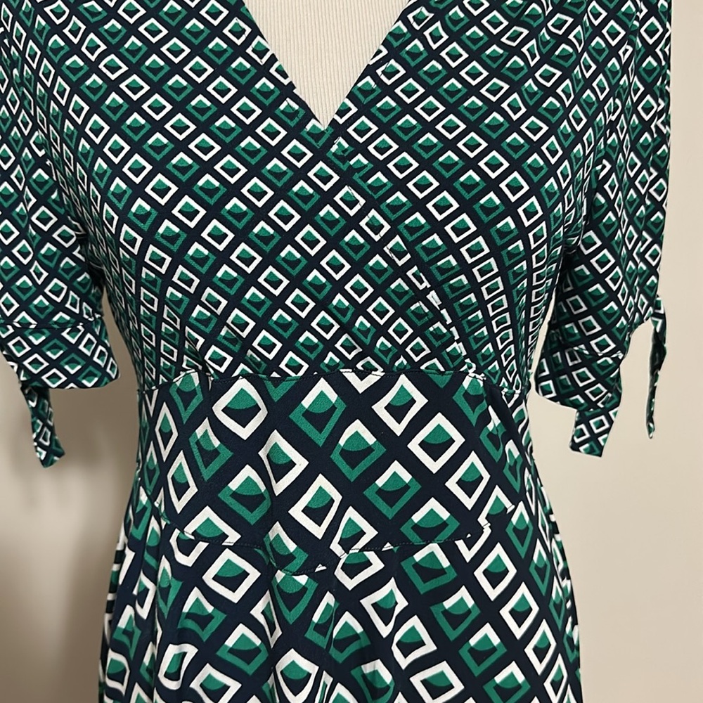 Ava pattern dress - Picture 2 of 8